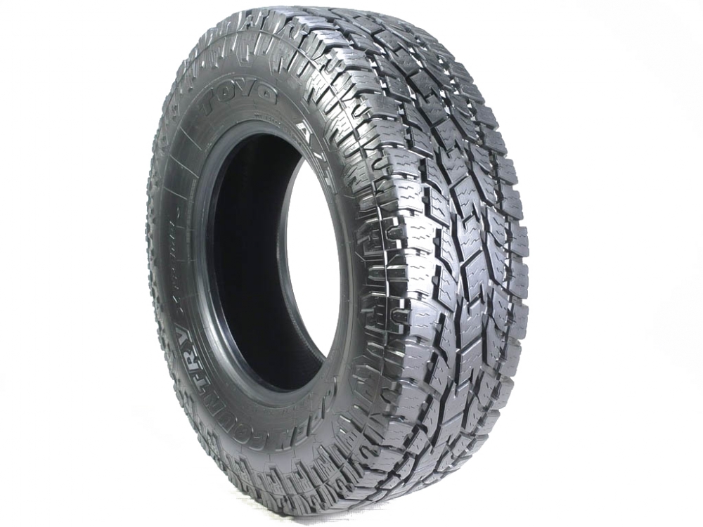 Toyo Open Country A/T plus 235/70 R 16 106T